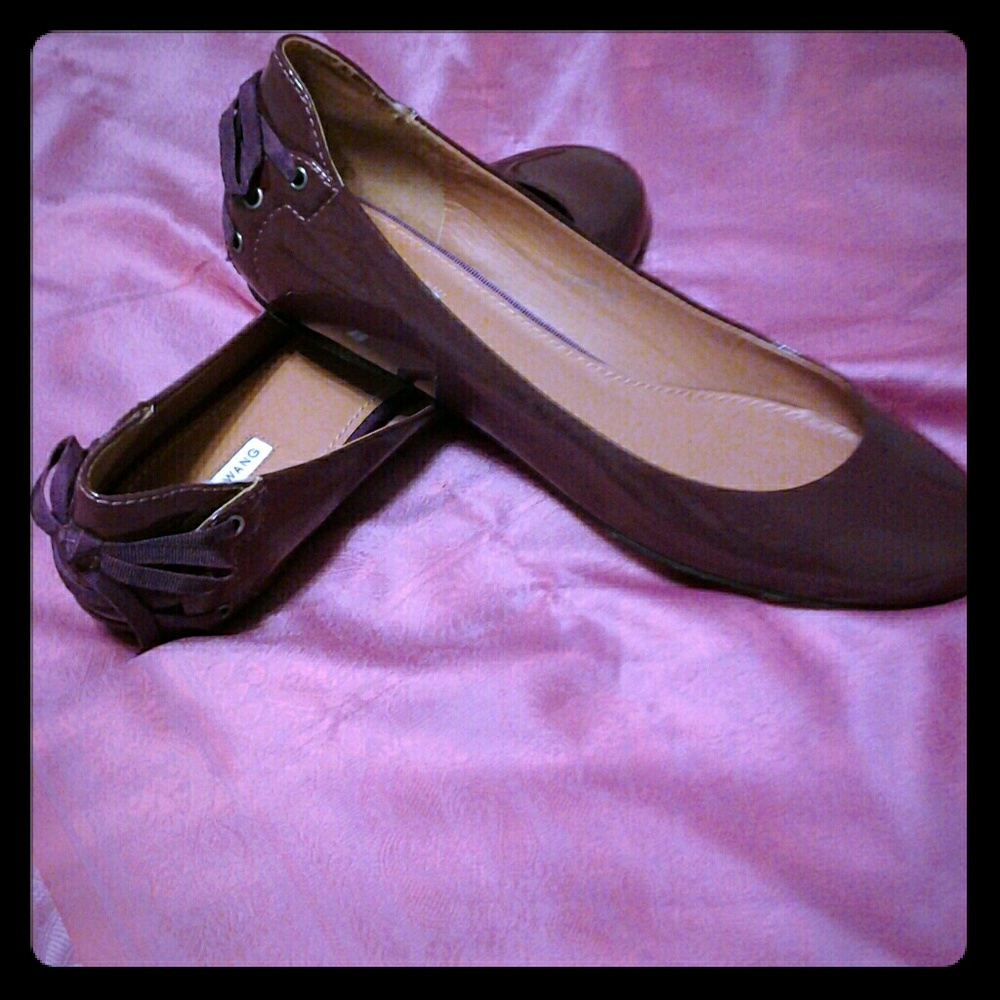 Vera Wang flats